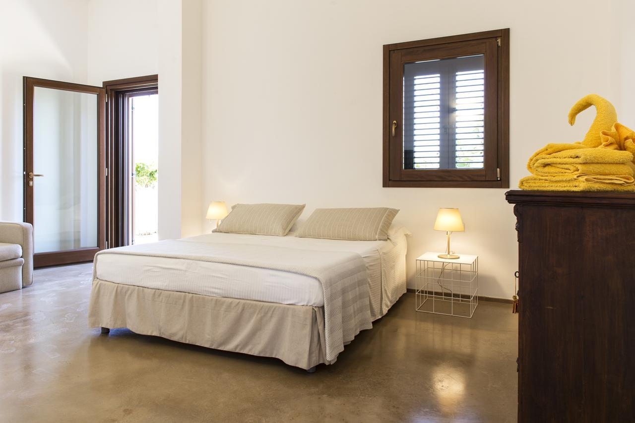 Tenutayala - Residenza Agrituristica Parabita Eksteriør billede