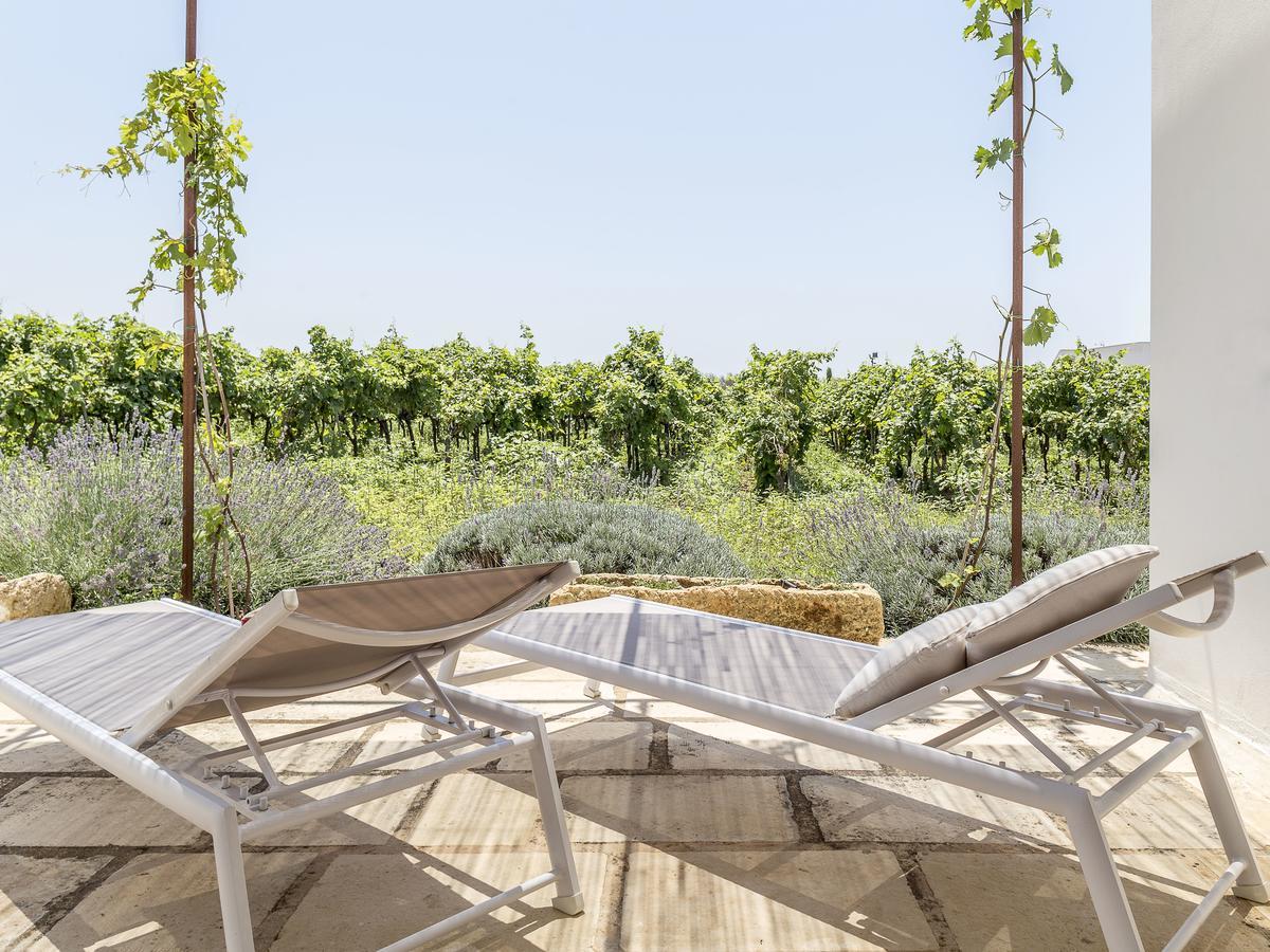 Tenutayala - Residenza Agrituristica Parabita Eksteriør billede