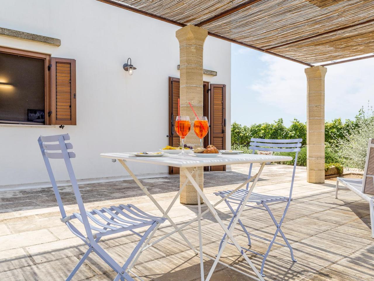 Tenutayala - Residenza Agrituristica Parabita Eksteriør billede