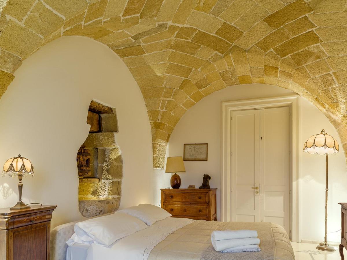 Tenutayala - Residenza Agrituristica Parabita Eksteriør billede