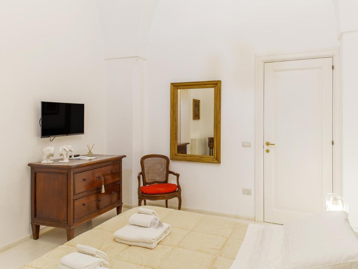 Tenutayala - Residenza Agrituristica Parabita Eksteriør billede