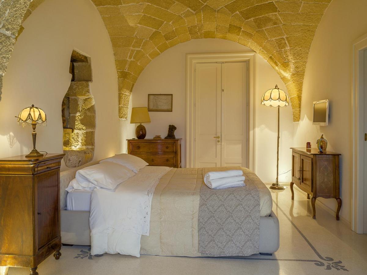 Tenutayala - Residenza Agrituristica Parabita Eksteriør billede